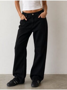 SONG • Black Low Rise Slouchy Street Jean